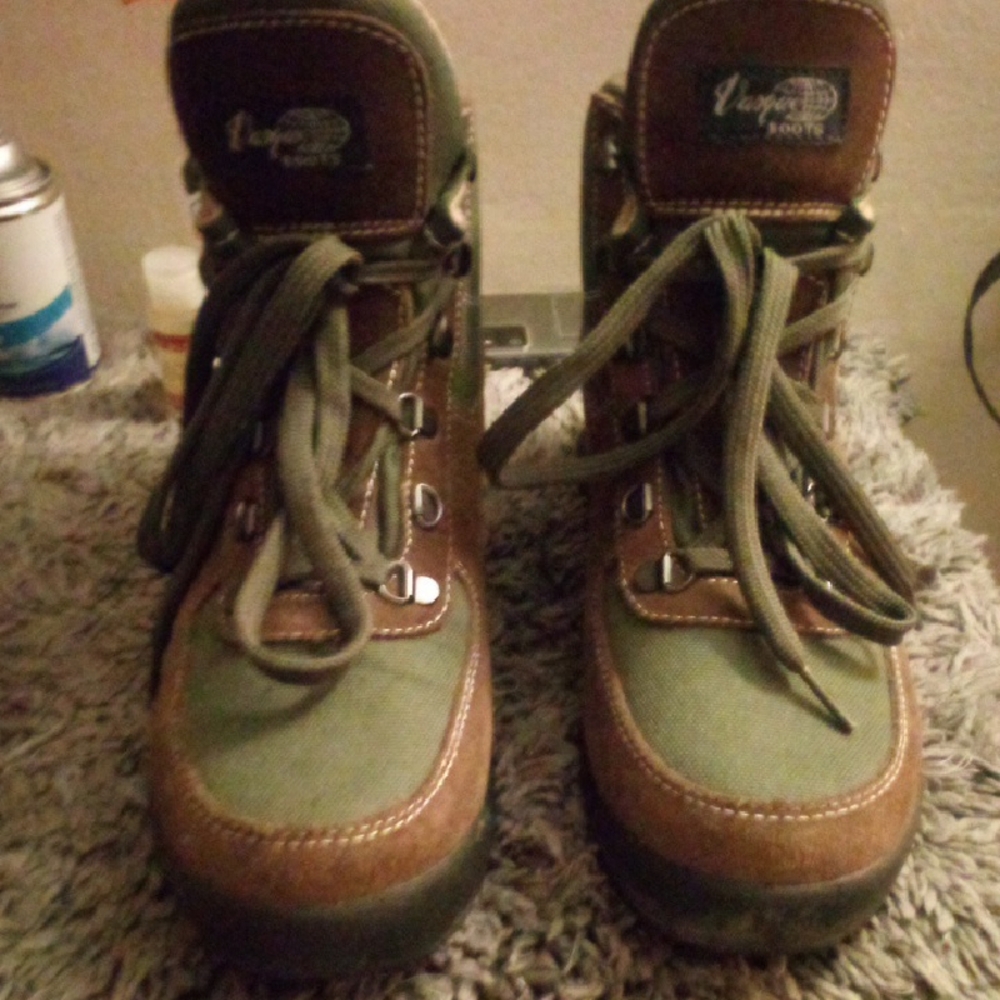 Vasque Green and Brown Hiking Boots